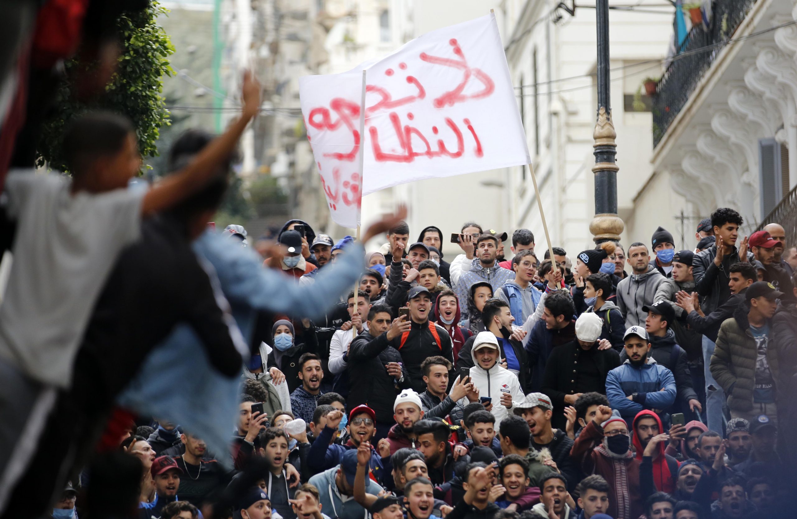 الجزائر: الأجهزة الأمنية تحبط مخططا إرهابيا لخلق الفوضى والتشويش على الانتخابات الرئاسية 1 12313266511723678804 scaled