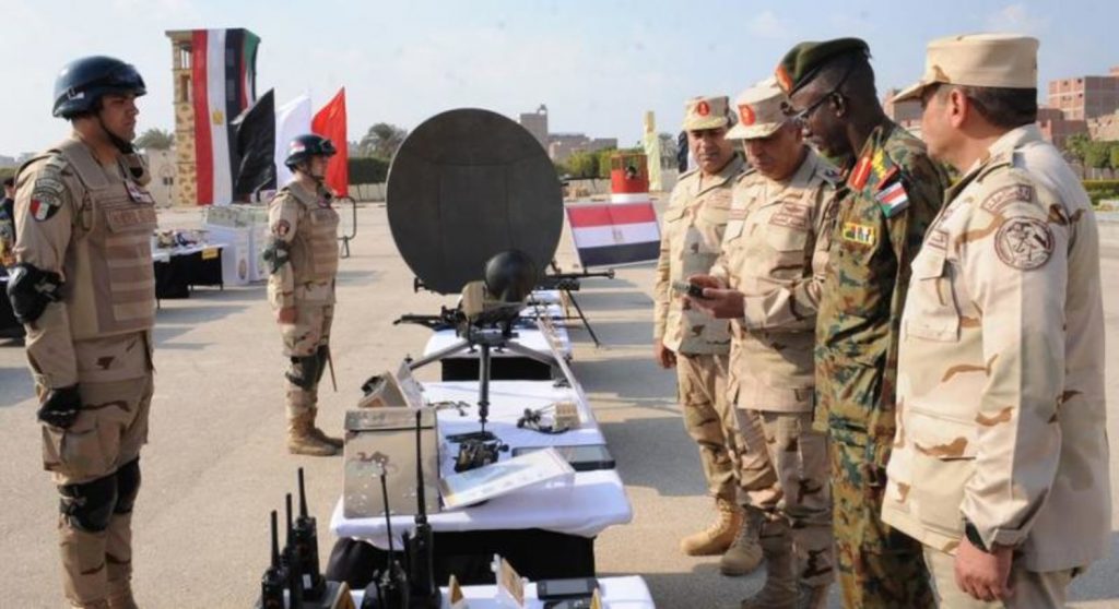مصدر حكومي مصري: تجنب التحليق فوق الأجواء الإيرانية بسبب تدريبات عسكرية 1 16701793493927719001723052344