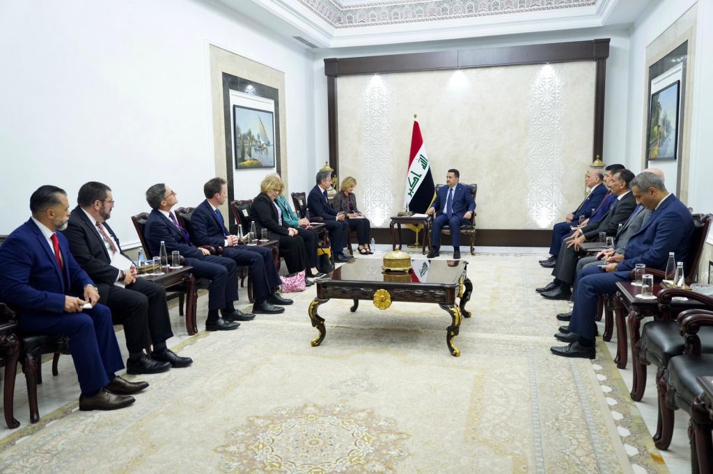 بلينكن يؤكد ضرورة تحمل العراق مسؤوليته في حماية مستشاري التحالف الدولي 1 16992102305961723529405