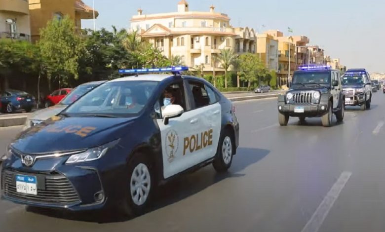 الداخلية تضبط قائد سيارة وآخر لقيامهما بحركات استعراضية وإشعال ألعاب نارية بالقاهرة 1 19 2022 637889261776574272 6571724778304