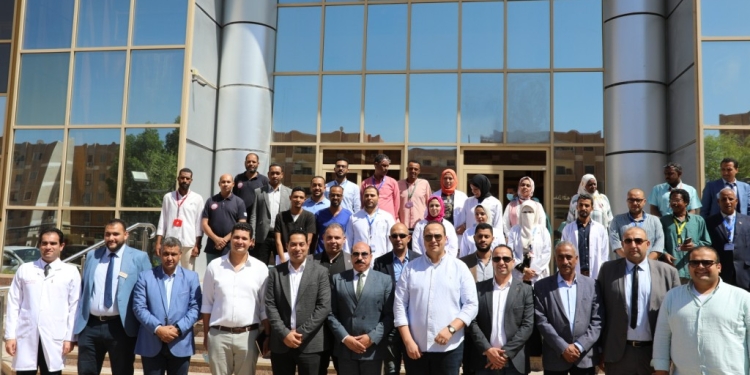 محافظ أسوان:التنسيق لتطبيق معايير الجودة بـ11 مستشفى و 112 وحدة صحية ضمن التأمين الصحي الشامل 1 1C7A5848