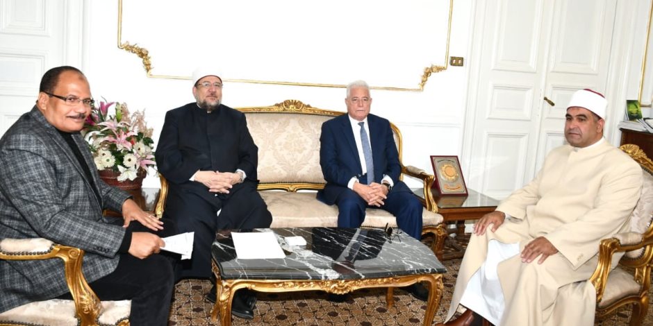 وزير الأوقاف يبحث مع محافظ دمياط التعاون المشترك في الدعوة وعمارة المساجد بالمحافظة 1 2023010312392839281724781363