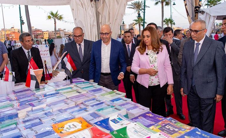 رئيس هيئة الكتاب ونائب محافظ دمياط يفتتحان الدورة الخامسة لمعرض رأس البر 1 2023 8 7 23 30 31 9321723146423