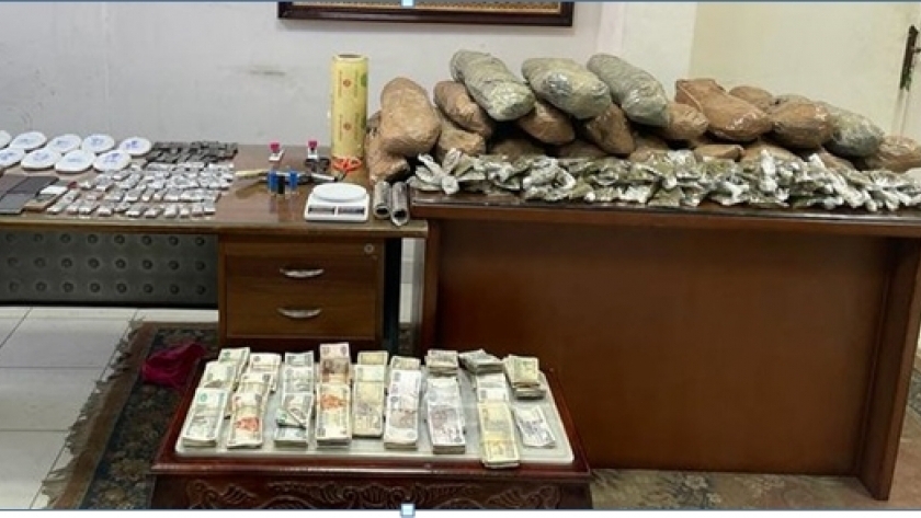 ضبط كميات من المواد المخدرة وتنفيذ 822 حكما قضائيا متنوعا في حملة أمنية بدمياط وأسوان 1 209337359916624580681723198384