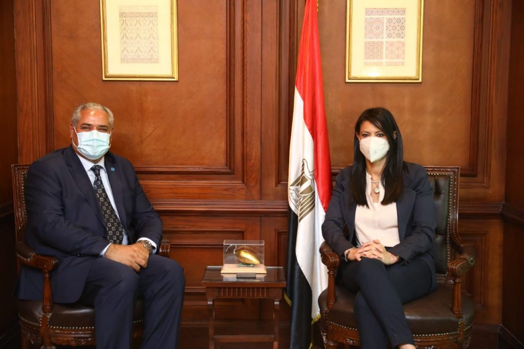 وزيرة التضامن الاجتماعي تبحث والممثل الإقليمي لمنظمة "الفاو" تعزيز سبل التعاون المشترك 1 218622152 180519007451861 2700281466958824380 n1724925544