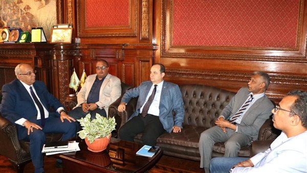 "الطفولة والأمومة" و"هيئة باثفايندر" يبحثان سبل التعاون المشترك بملف تنمية الأسرة 1 2191724340544