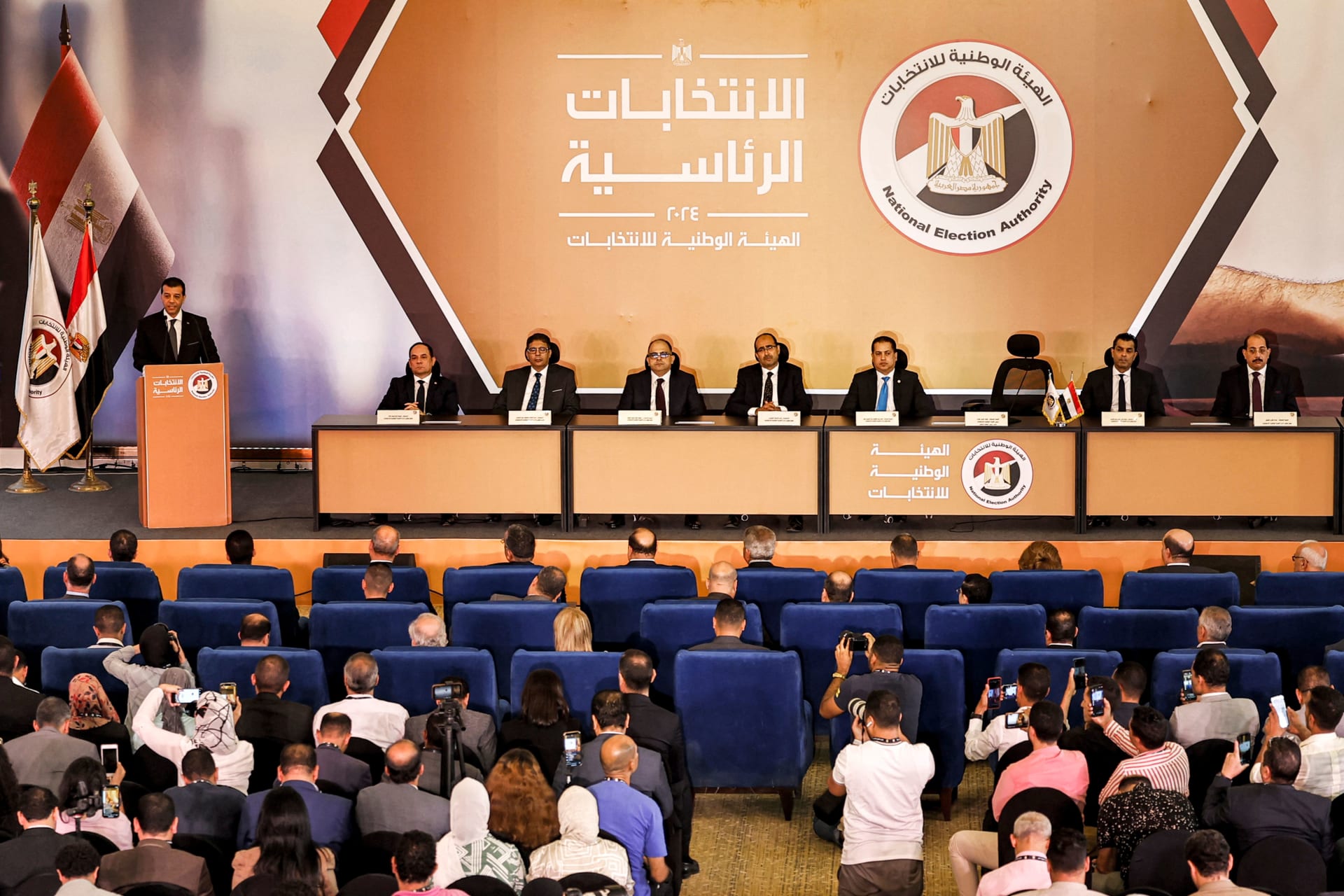 رئيس هيئة الانتخابات الأردنية: نجاح الانتخابات مرهون بمشاركة الطبقة الوسطى ودفاعها عن مصالحها 1 2510571724760903