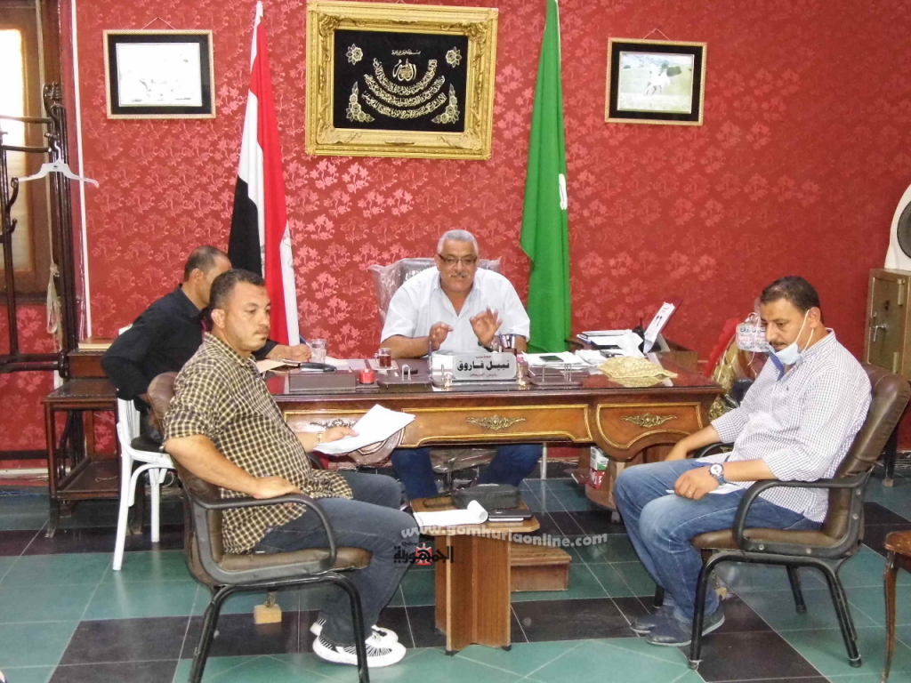 محافظ قنا يتابع مع رؤساء الوحدات المحلية إجراءات استخراج تراخيص البناء 1 26 7 2020 16 01 34 GomhuriaOnline 15957720941723998844