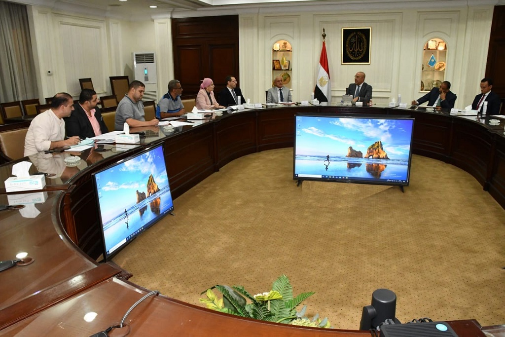 وزير الإسكان يوجه بضرورة التأكد من جاهزية جميع الأراضي المخصصة للطرح على المستثمرين الصناعيين 1 305478808 492104252960000 7845395962749713800 n1722675964