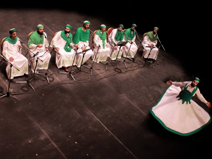 السبت.. "الحضرة" تحتفل بعيدها التاسع بالأوبرا في ختام فعاليات المهرجان الصيفي 1 5242018050411483248321722850023