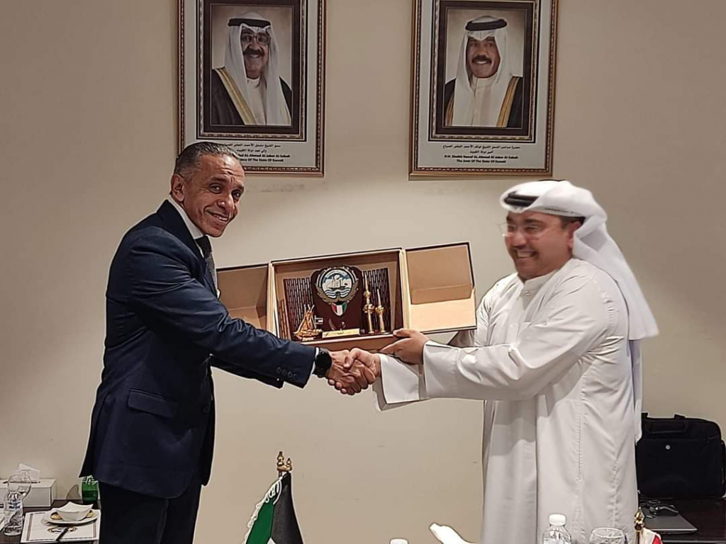 اللجنة العمالية المصرية الكويتية تناقش بالقاهرة الموضوعات المتعلقة بالعمالة المصرية 1 9211724864344