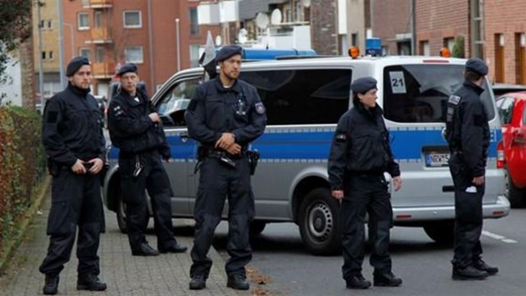 ألمانيا.. 9 قتلى وجرحى في حصيلة أولية لحادث الطعن "العشوائي" خلال مهرجان "زولينجن" 1 Doc P 387492 6376023746100162281724452504
