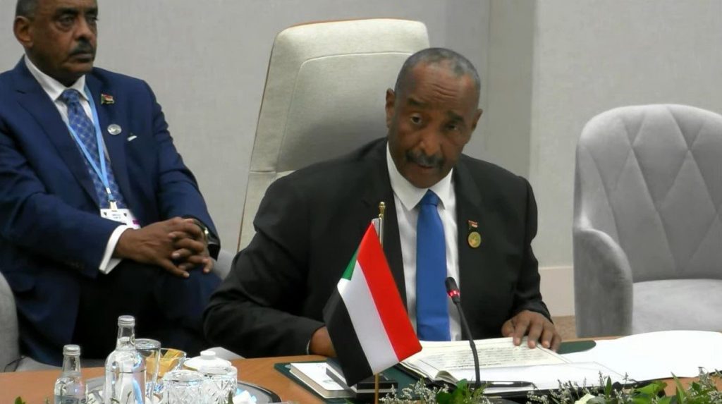 رئيس مجلس السيادة الانتقالي بالسودان والرئيس الأنجولي يبحثان تعزيز العلاقات بين البلدين 1 Fg S6sUWIAIGmeL1723477563