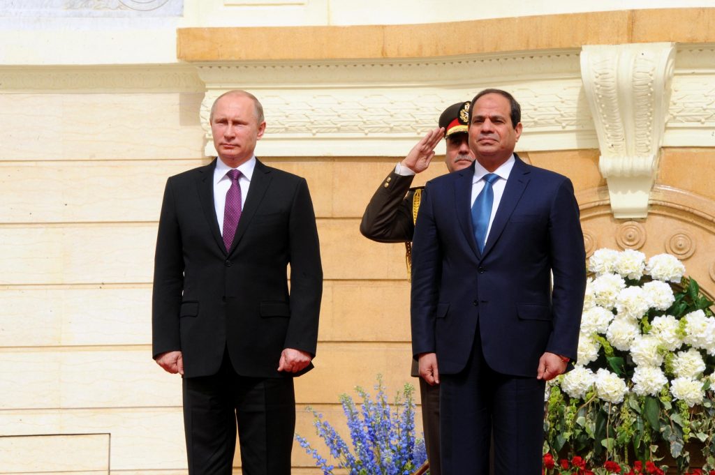 الرئيس الروسي يوقع مراسيم العفو عن السجناء الذين شملتهم صفقة التبادل 1 dad4aaf5 de38 4ad0 b411 fed414ad2e1b1722545103
