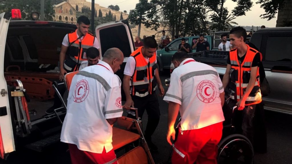 الهلال الأحمر الفلسطيني: الاحتلال الإسرائيلي يمنع الوصول لشهيدين.. وإصابات داخل مخيم جنين 1 e0bae9e0 35f7 48cd ac5d d9684ec1bc241725120364