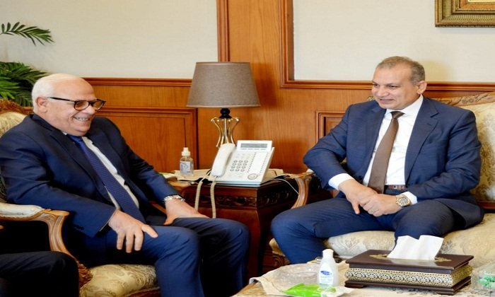 محافظ بورسعيد يشيد بجهود صندوق التنمية الحضارية في تنفيذ مبادرة "تطوير عواصم المحافظات" 1 elaosboa217041724689803