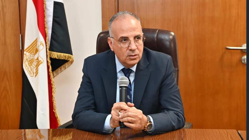 وزير الري يبحث الترتيبات الجارية لعقد "أسبوع القاهرة السابع للمياه" 1 elaosboa249711725087243