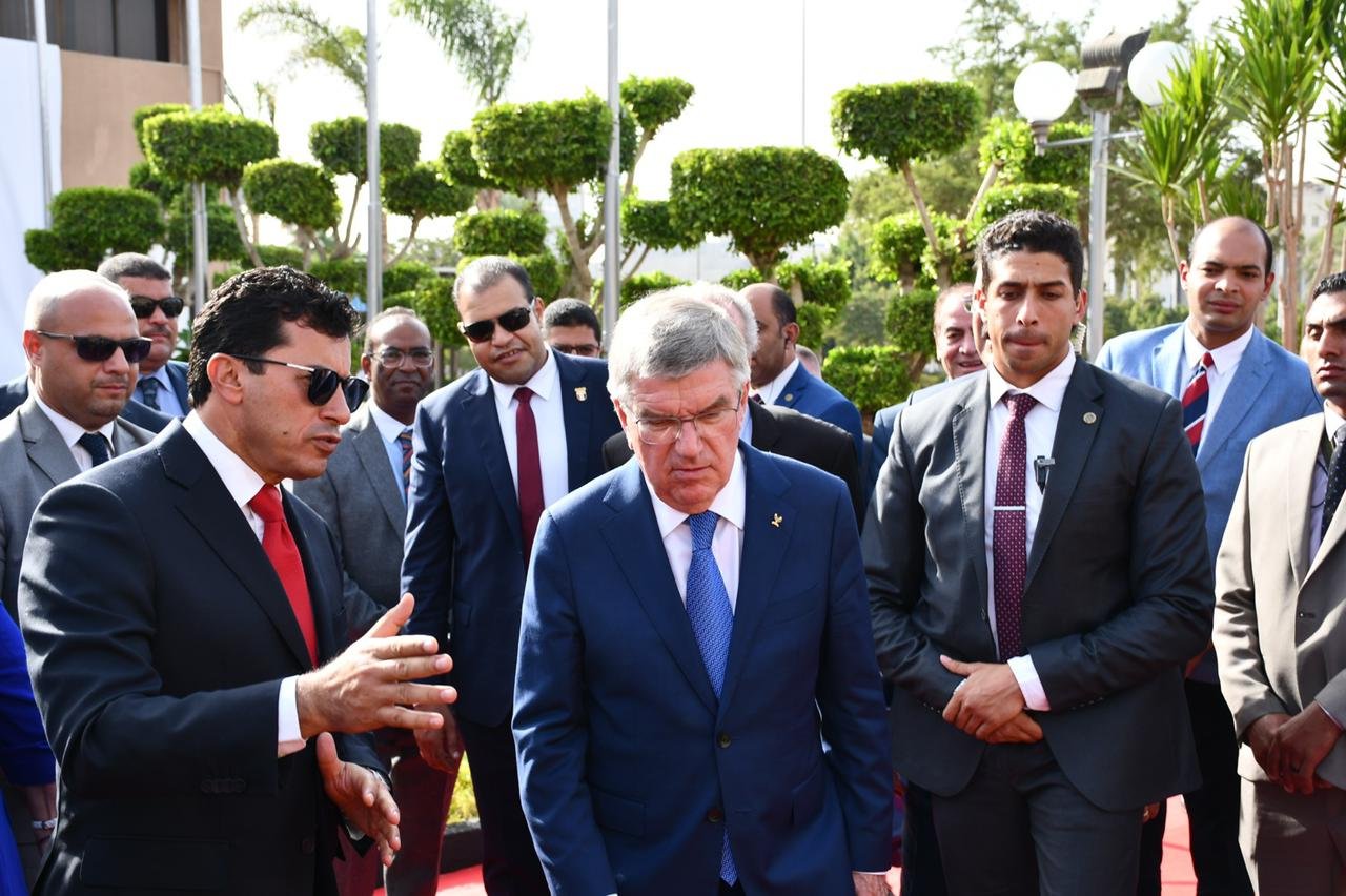 وزير الرياضة ينعي والد الأمين العام للجنة الأوليمبية ورئيس الإتحاد المصري للخماسي الحديث 1 elaosboa64095 11724602624