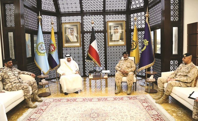 الكويت وقطر تبحثان سبل التعاون المشترك وتبادل الخبرات في مجال القضاء العسكري 1 khaligyoun25146 11723540744