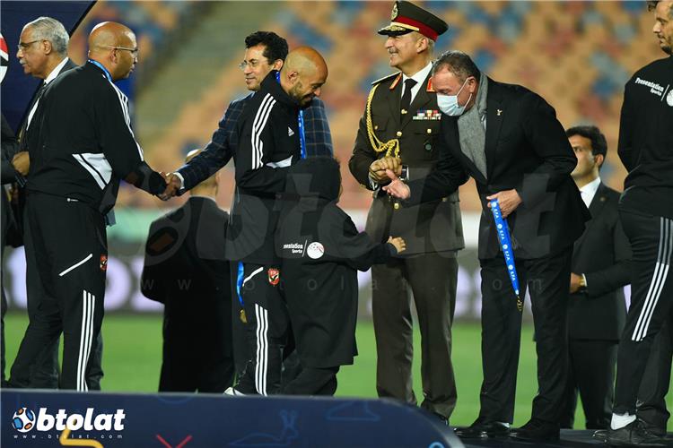 محمود الخطيب يوجه التهنئة لجماهير ولاعبي الأهلي بعد التتويج بلقب الدوري الـ44 1 large1723158303