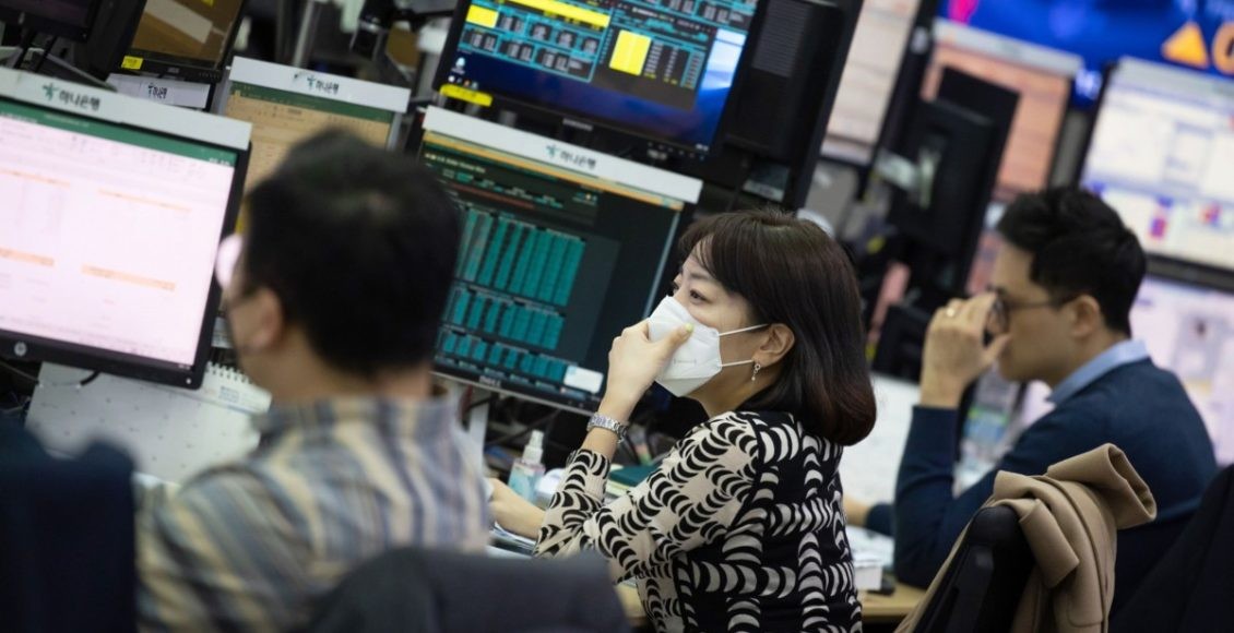 تباين أداء الأسواق الآسيوية مع تقييم المستثمرين لبيانات النشاط التجاري في المنطقة 1 مؤشرات الأسهم الأسيوية