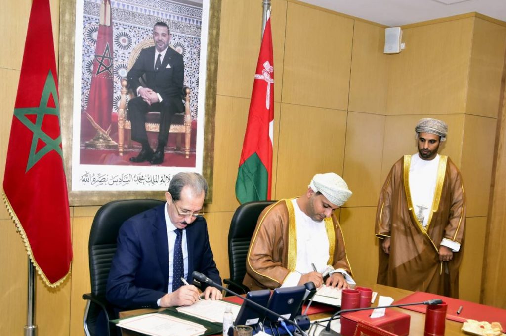 المغرب والجابون يوقعان مذكرة تفاهم في مجال التعاون القضائي 1 المغرب سلطنة عمان1726673524