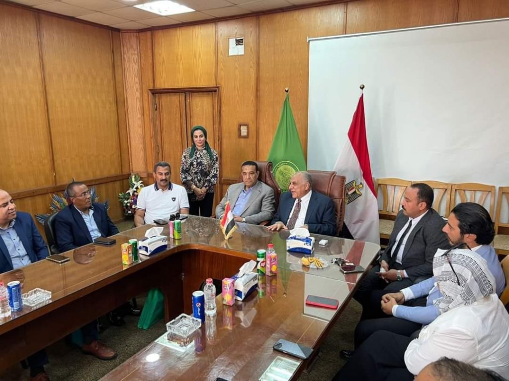 الغرفة التجارية بالقاهرة: الحكومة المصرية تمضي بُخطى سريعة لتنفيذ استراتيجية زيادة الصادرات 1 مضي بخطي ثابتة نحو1727279104