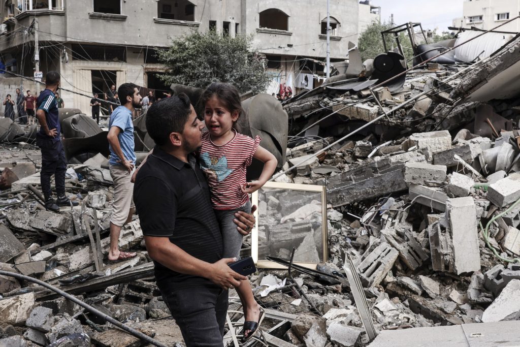 وزير الصحة الفلسطيني: الجميع مستهدف ولا يوجد مكان آمن في فلسطين 1 000 33XP8L71725544564