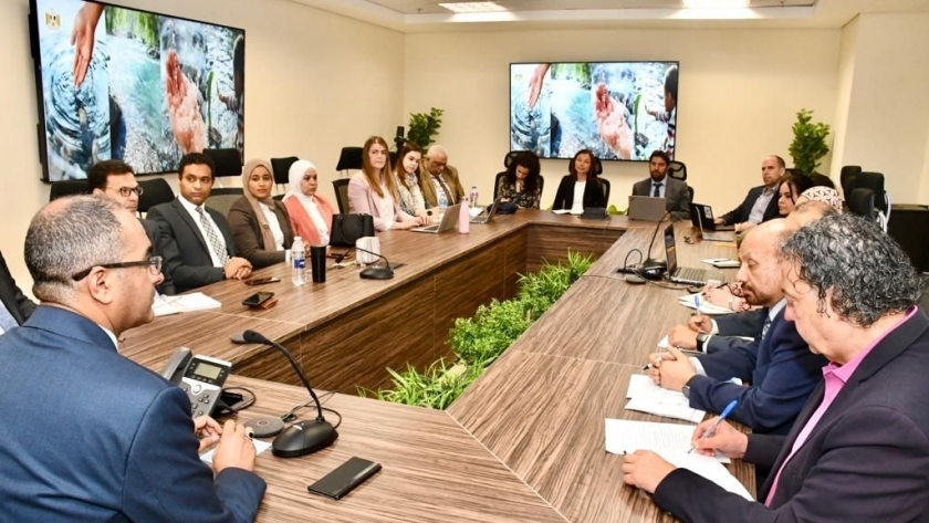 نائب وزير الإسكان يبحث مع مسئولي "وزارة التخطيط والتعاون الدولي " آليات التمويل لبعض المشروعات القومية 1 106089752216862082961726225983