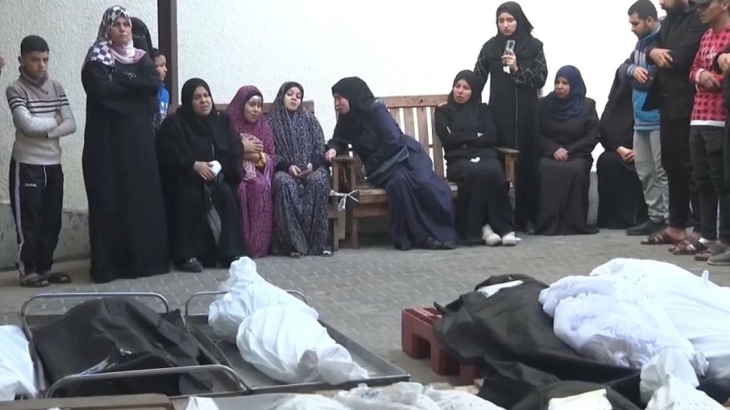 مُسيّرة إسرائيلية تسقط شهيدين في رفح الفلسطينية 1 1200x675 cmsv2 9e887877 d92f 5dcd a137 24f44fb15257 81097301727366465