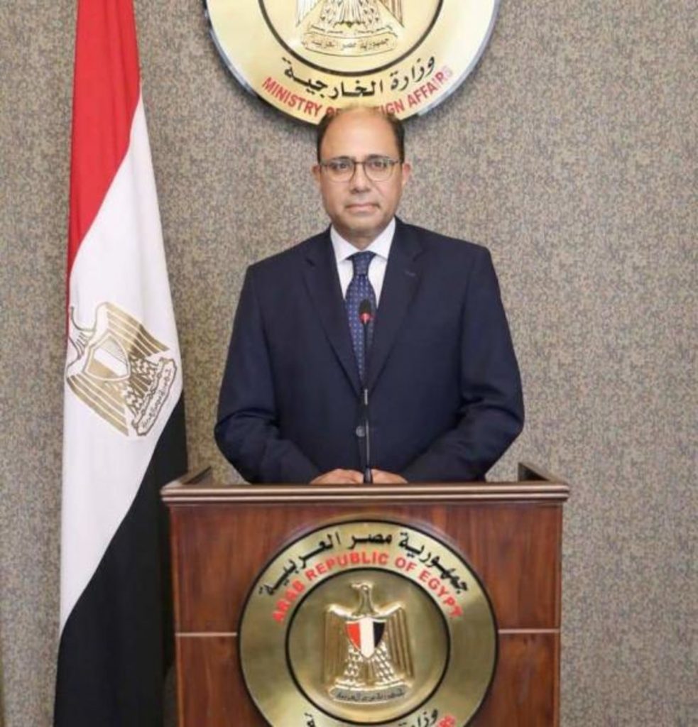 السفير أبو زيد يتمنى التوفيق للمتحدث الرسمي الجديد باسم الخارجية 1 16623903336093666001725945963