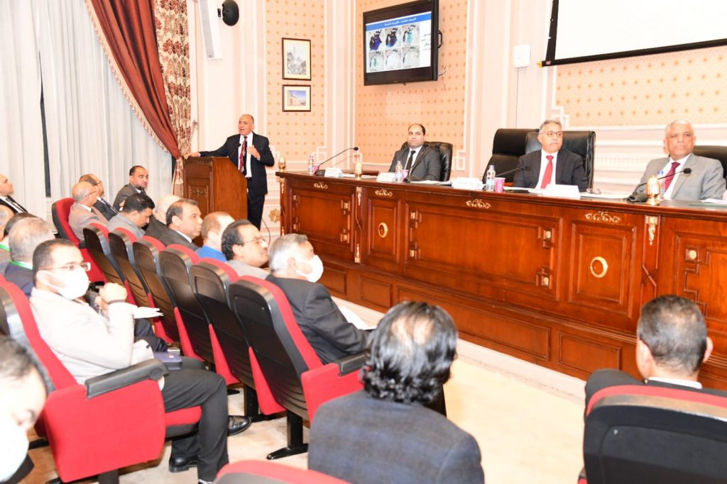 وزير الري: نبذل جهودًا كبيرة للتعامل بكفاءة ومرونة مع محدودية الموارد المائية والتغيرات المناخية 1 19 2022 637805522144744745 4741725805623