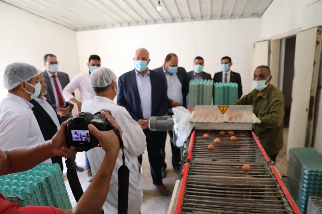 وزير الزراعة يتفقد محطة إنتاج البيض ومصنع الأعلاف التابعين للإصلاح الزراعي بالدقهلية 1 19 2022 637940201017558541 7551725888005