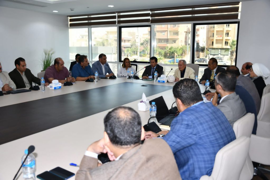 وزير الرياضة يبحث استعدادات استضافة بطولتي العالم للكراسي المتحركة وكأس العالم للأندية لليد 1 19 2022 637985150264489379 4481725391383