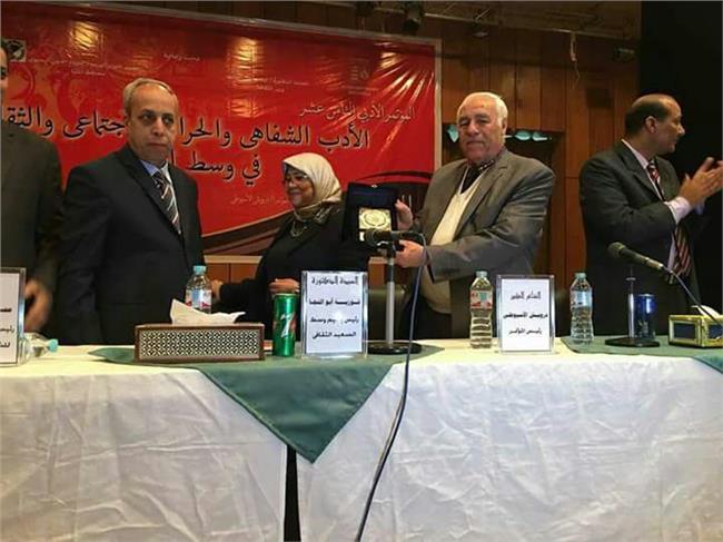 "الثقافة والأدب.. التأثير والتأثر" في مناقشات مؤتمر أدباء وسط الصعيد 1 201803171108382761725466565