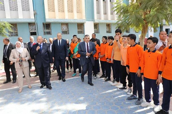 محافظ القاهرة: مستعدون لاستقبال أكثر من ٢ مليون طالب وطالبة في العام الدراسي الجديد 1 2022 638003081856444281 6441726748225
