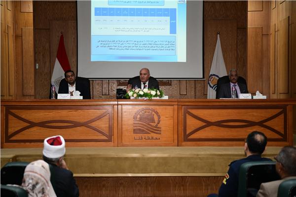 محافظ قنا: تقديم كافة أوجه الدعم للمشروعات المتميزة لتحقيق رؤية المبادرة الوطنية للمشروعات الخضراء الذكية 1 202312021633547231726086183
