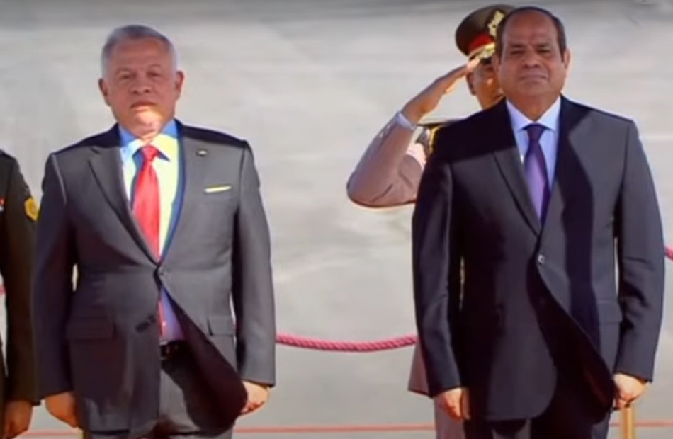 الرئيس السيسي يشهد عرضا جويا بمطار العلمين.. إضافة أولى وأخيرة 1 22 8 2022 20 27 46 GomhuriaOnline 1716611928661725355203