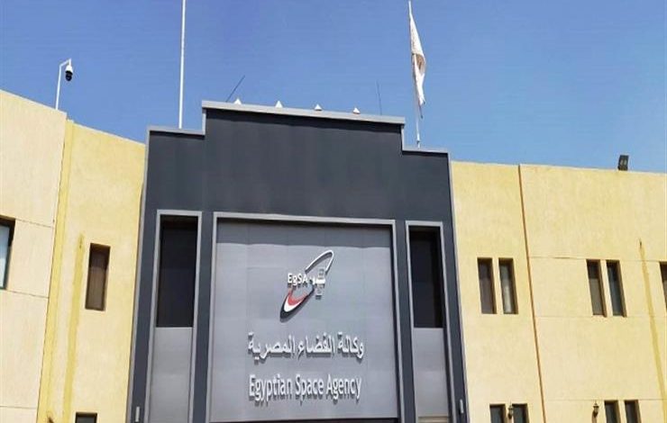 رئيس مجلس الفضاء الإفريقي يشيد بإنجازات وكالة الفضاء المصرية 1 22231725894664