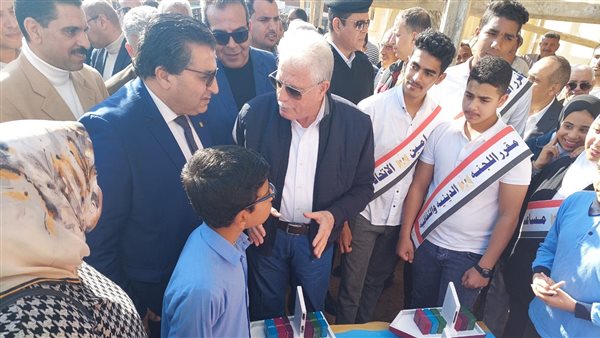 محافظ جنوب سيناء يطالب بتحويل المشروعات الدراسية إلى نماذج تطبيقية لربط الشباب بالواقع 1 2561727681284
