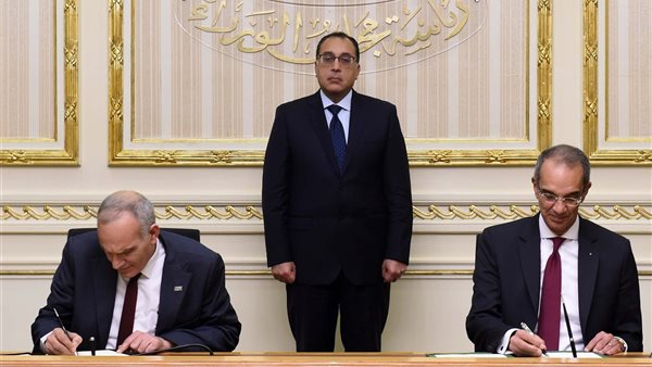 مدبولي يشهد توقيع 5 مذكرات لتعزيز التعاون في مجالات الاتصالات وتكنولوجيا المعلومات بين مصر والصين 1 2571725627185