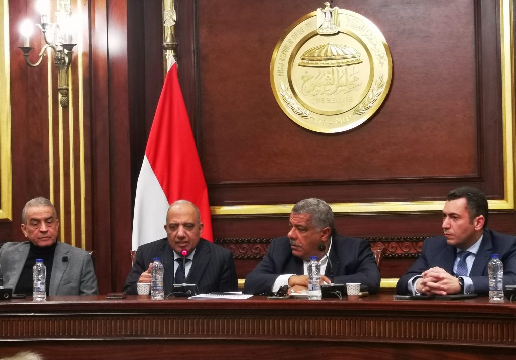 وزير قطاع الأعمال يؤكد أهمية استغلال الطاقات المتاحة بـ"الإسكندرية للحراريات" لزيادة الإنتاج والتصدير 1 330817123 875641293764864 8769659780660167177 n1725701943