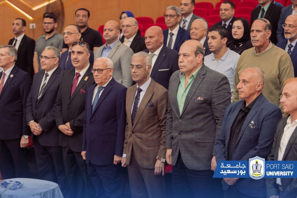 رئيس جامعة بورسعيد :المرحلة القادمة ستشهد فتح أفاق جديدة لبرامج جديدة غير تقليدية تنقلنا للعالمية 1 345927937 611520661000527 8639686470625851034 n1727631904