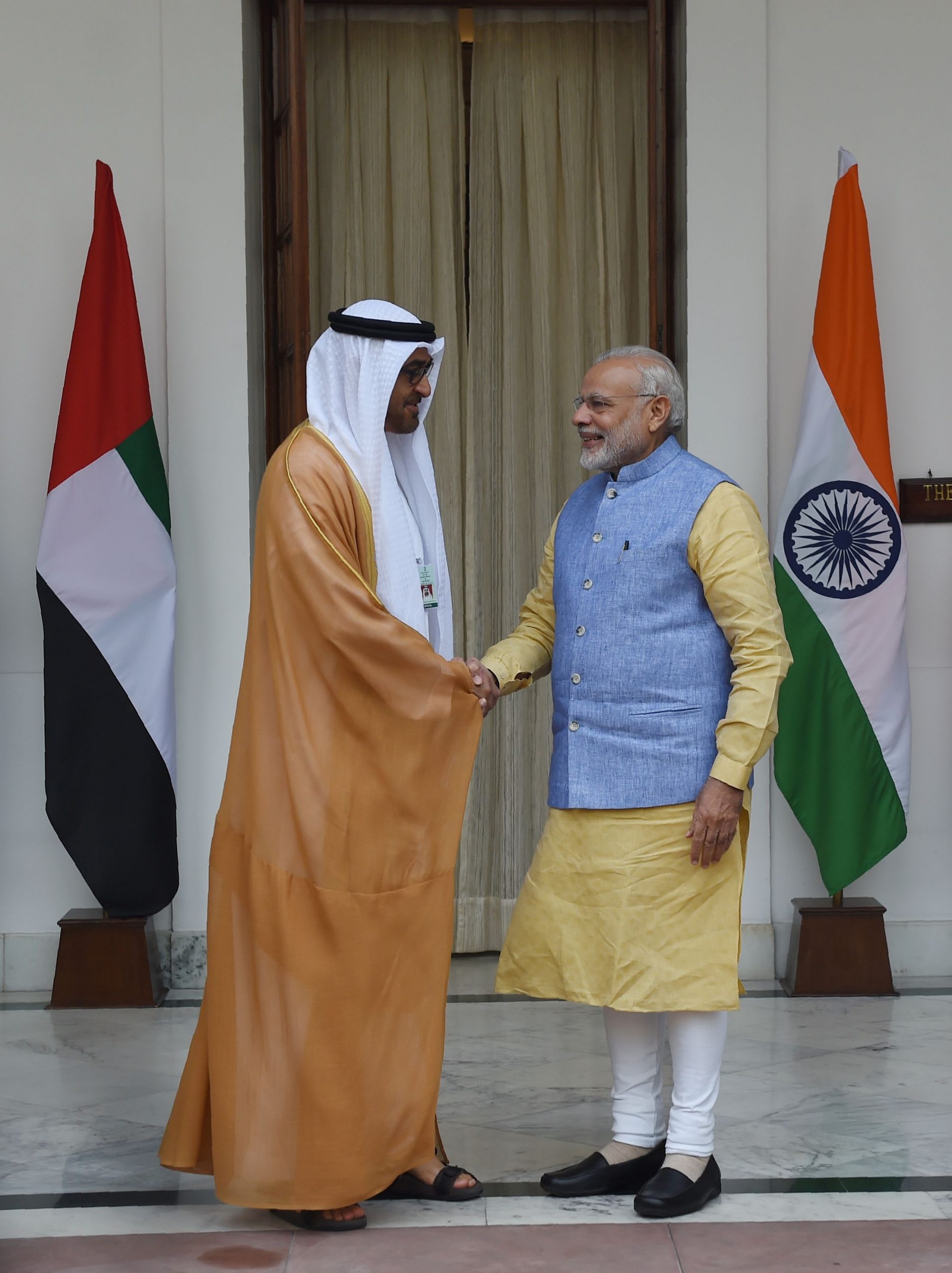 ولى عهد أبو ظبي يزور الهند يومي التاسع والعاشر من سبتمبر للمشاركة في منتدى لرجال الأعمال 1 515476 ولي عهد أبوظبي ورئيس الوزراء الهندى1725716584 scaled