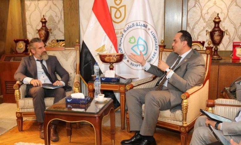 رئيس هيئة الرعاية الصحية يبحث مع ممثل برنامج الأمم المتحدة الإنمائي UNDP ملفات التعاون المشترك 1 6180551726743124