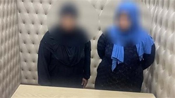 ضبط سيدة تخصصت في سرقة كبار السن المترددين على ماكينات الصراف الآلي 1 811726927084
