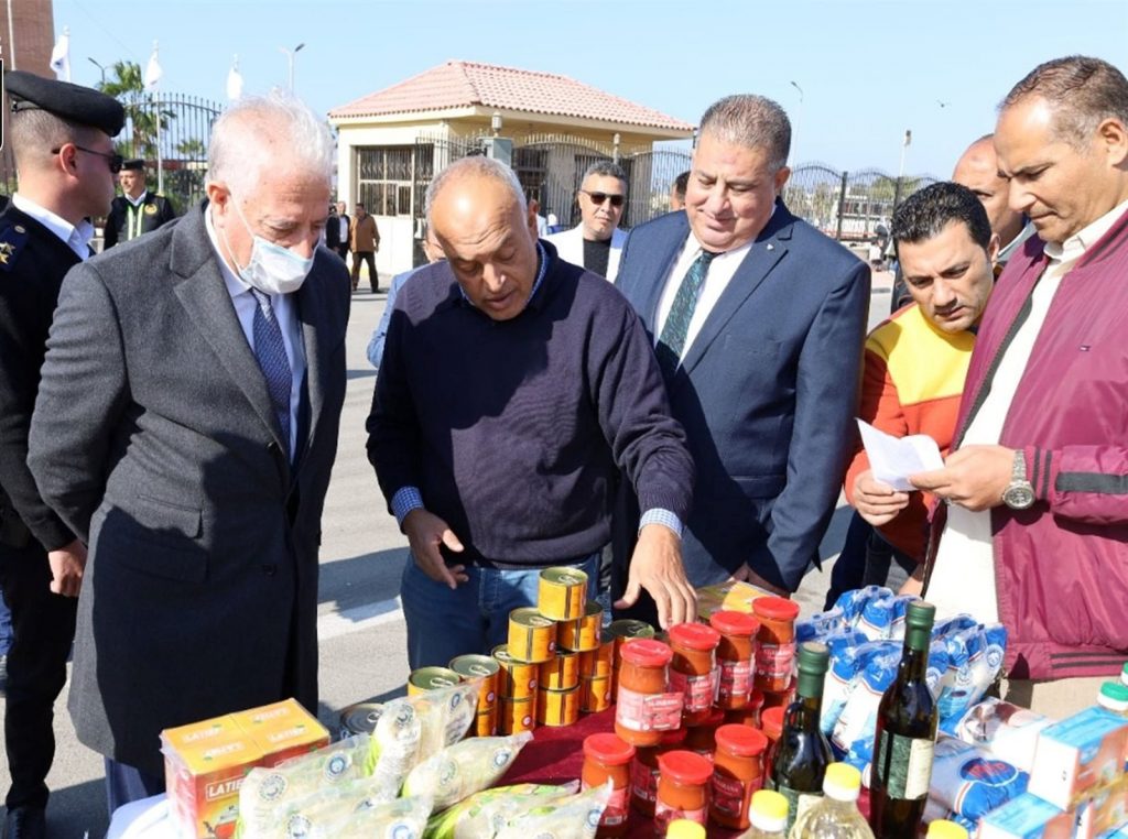 محافظ جنوب سيناء: جودة أداء الخدمات وإنجازها ورضى المواطن أولى الأولويات 1 8481726245664
