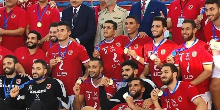 السالمية الكويتي يفوز على الأهلي القطري 29-28 في منافسات البطولة العربية لكرة اليد 1