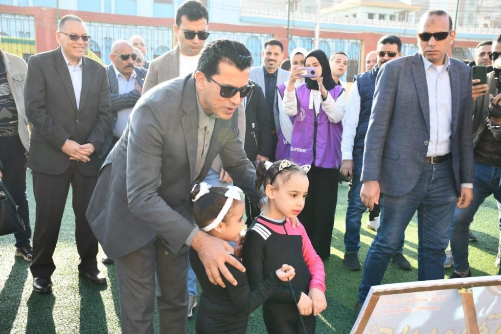 وزير الشباب ومحافظ الشرقية يتفقدات الأعمال التطويرية والمُنفذة بنادي كفر صقر ومركز شباب البوها المحطة 1 AF5E95E4 12A5 44BD 9359 F649401C22561727546284