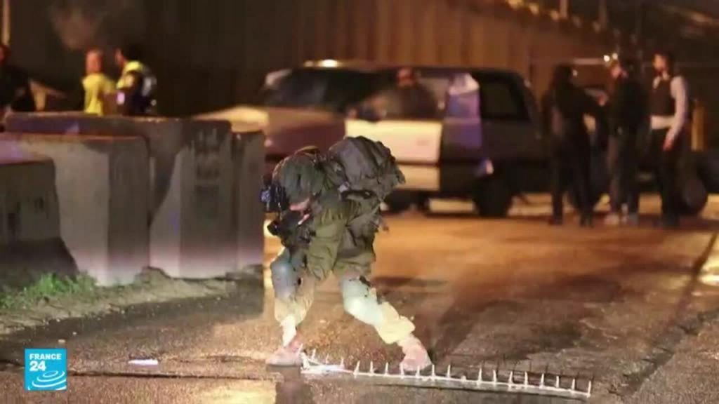 مقتل اثنين وإصابة 8 آخرين في تحطم مروحية إسرائيلية برفح جنوبي قطاع غزة 1 AR 20211217 101308 101443 CS1726044543